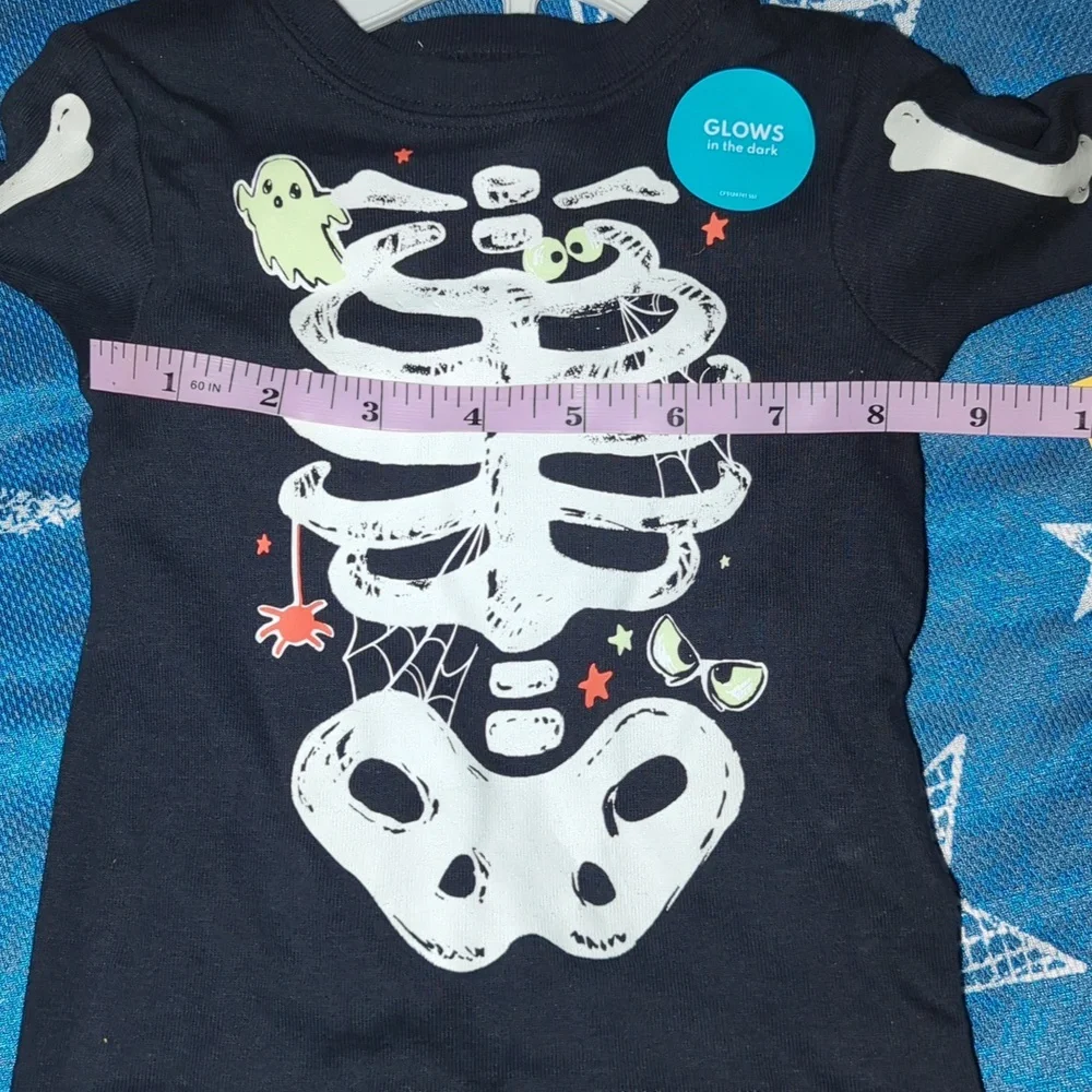 CARTER's Black Skeleton Pajamas with Glow Bones 6M NWT Unisex